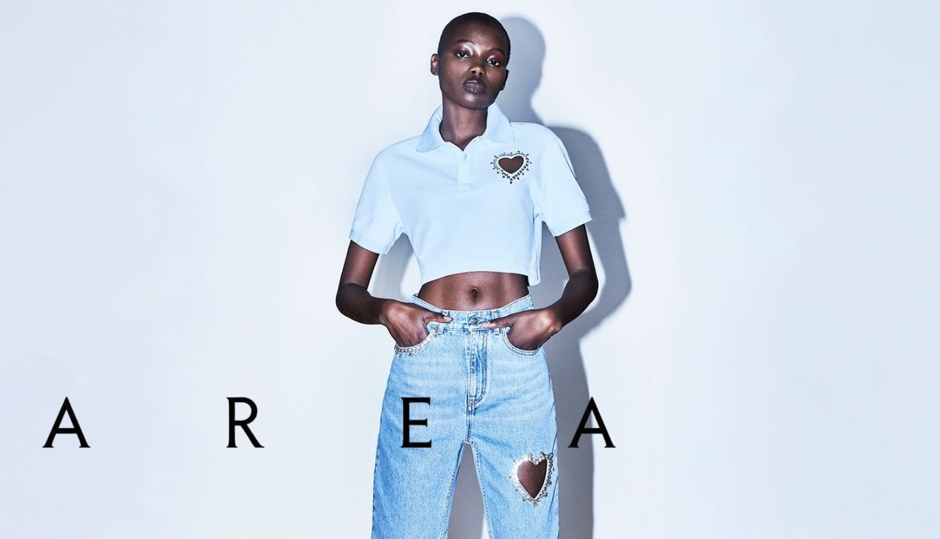 AREA