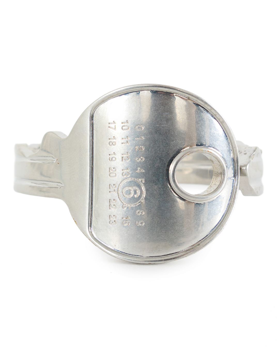 MM6 Maison Margiela браслет в виде ключа артикул SM7UY0086 марки MM6 Maison Margiela купить за 69000 руб.